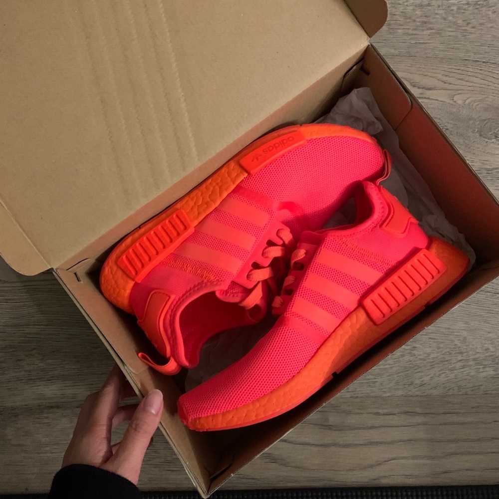 Solar red adidas NMD R1